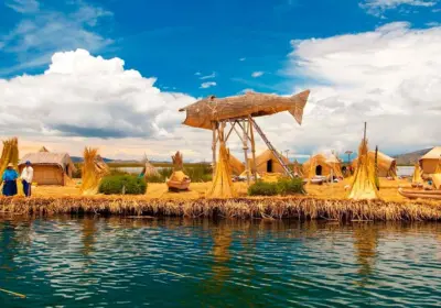 Puno y Isla de los Uros - 2días/1noche