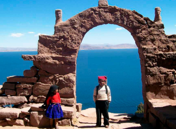 Tour Peru 15 days and 14 nights: Lima, Machu Picchu, Tambopata, Puno, Lake Titicaca, Arequipa, Cañon del Colca
