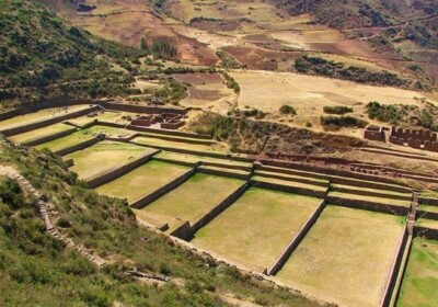 Tour Vale Sur, Tipon, Pikillacta e Andahuaylillas